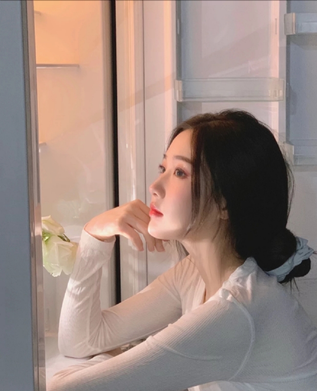 風吹過臉頰的第一张照片--桃园中老年相亲网